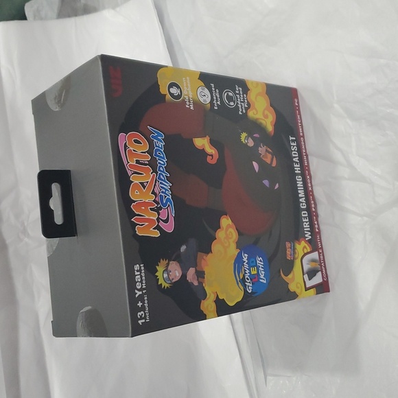 Naruto Shippuden wired Glowing LED gaming headset with fold down microphone new - Picture 8 of 11